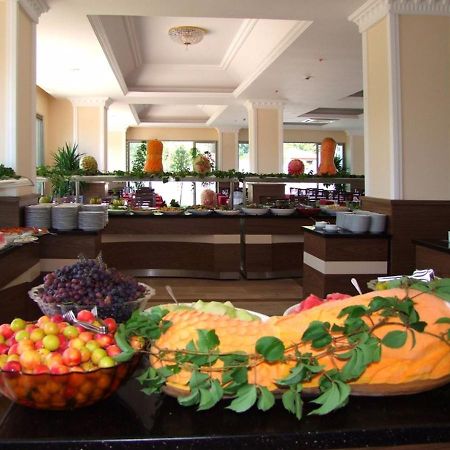 Golden Sunset Hotel&Spa Kemer Zewnętrze zdjęcie A buffet at a hotel