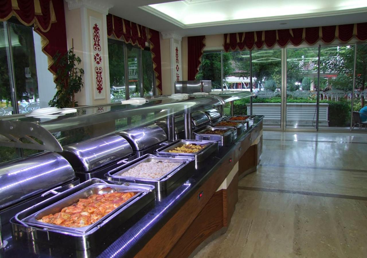 Golden Sunset Hotel&Spa Kemer Zewnętrze zdjęcie A buffet at a hotel