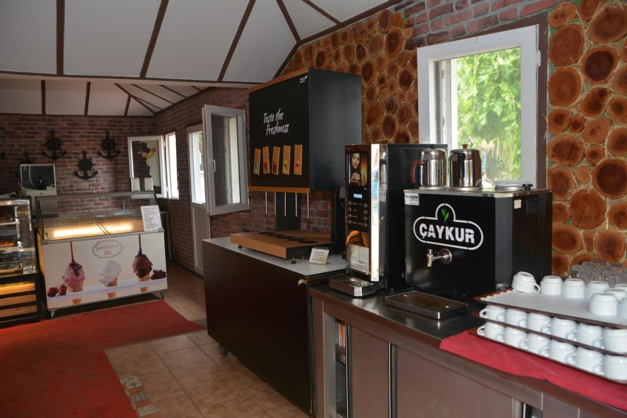Golden Sunset Hotel&Spa Kemer Zewnętrze zdjęcie A Turkish tea machine