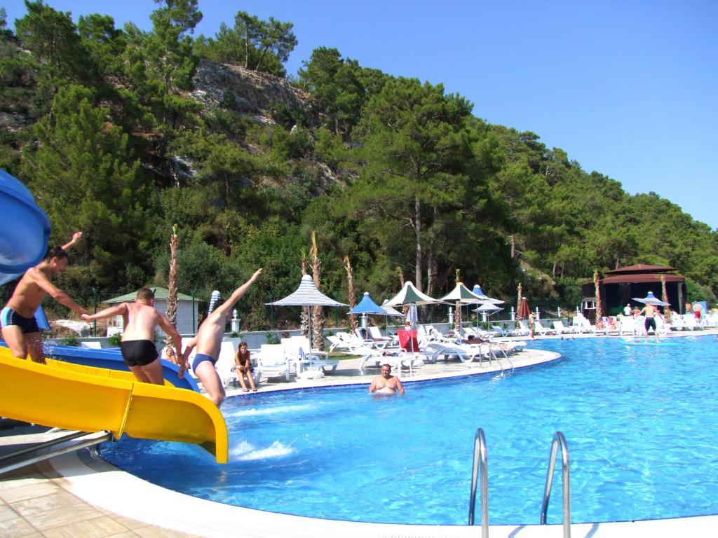 Golden Sunset Hotel&Spa Kemer Zewnętrze zdjęcie A water park in Turkey
